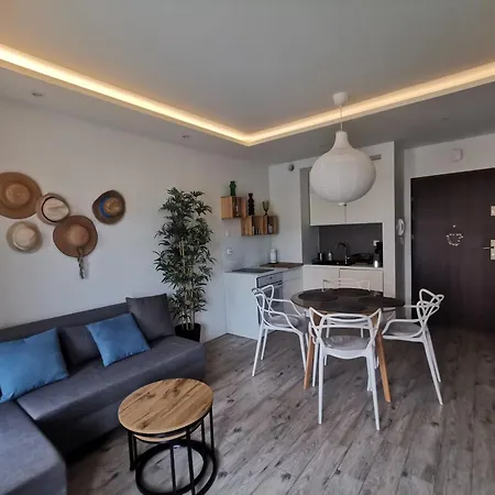 Sereno Apartment *